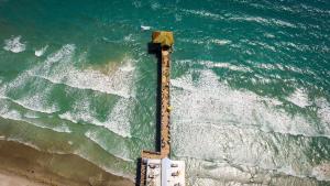 beach-pier
